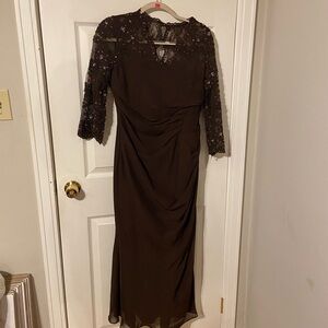 6 for $18 Caterina Collection Elegant Brown Lace Evening Dress size Medium